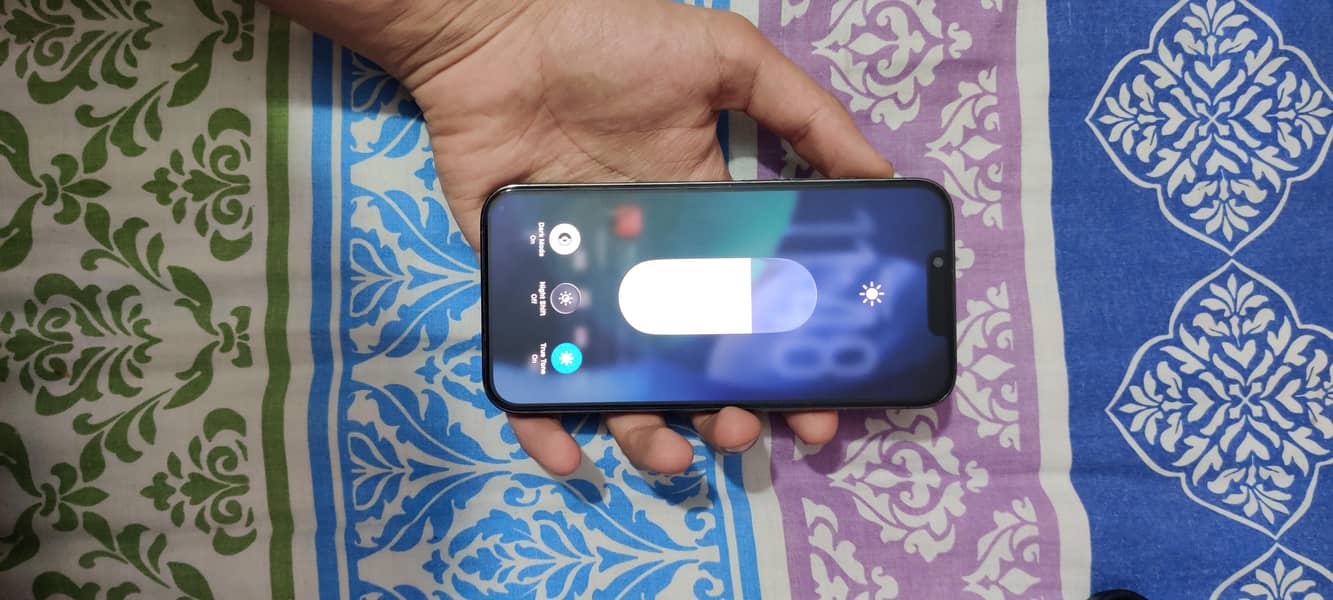 Apple iPhone 13 Pro 8