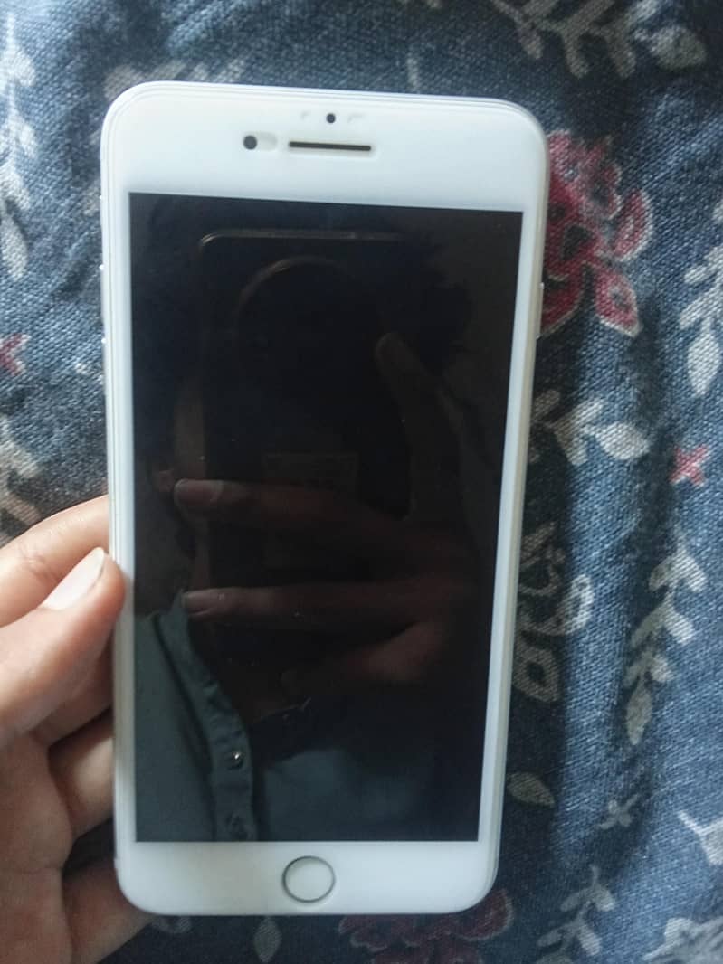 Apple iPhone 7 Plus 2