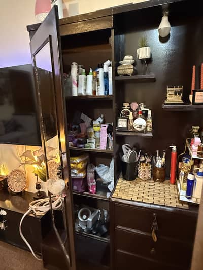 Dressing table for sale