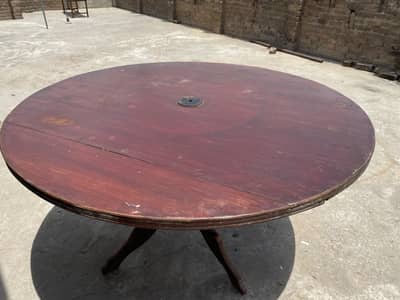 Round Dinning Table [only]