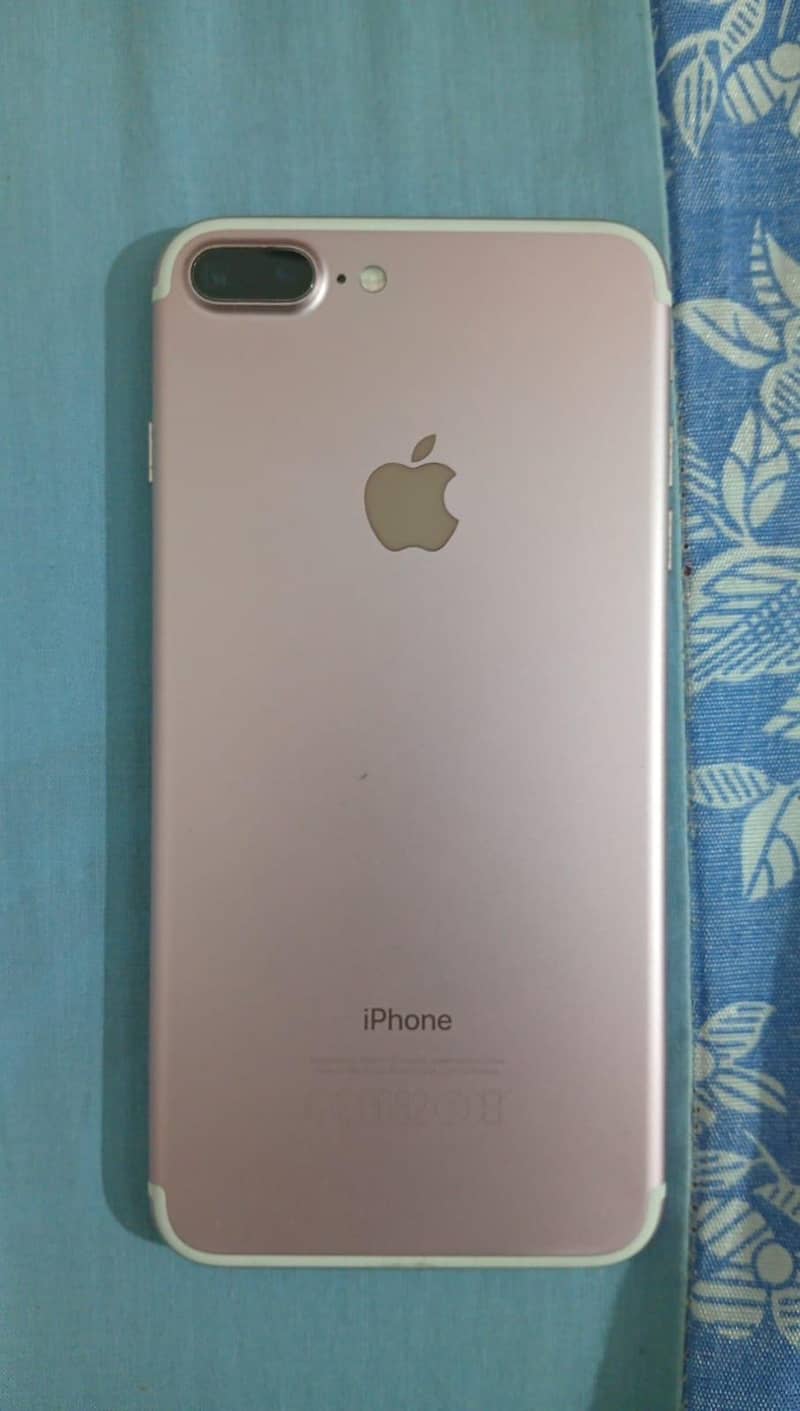 Apple iPhone 7 Plus 1