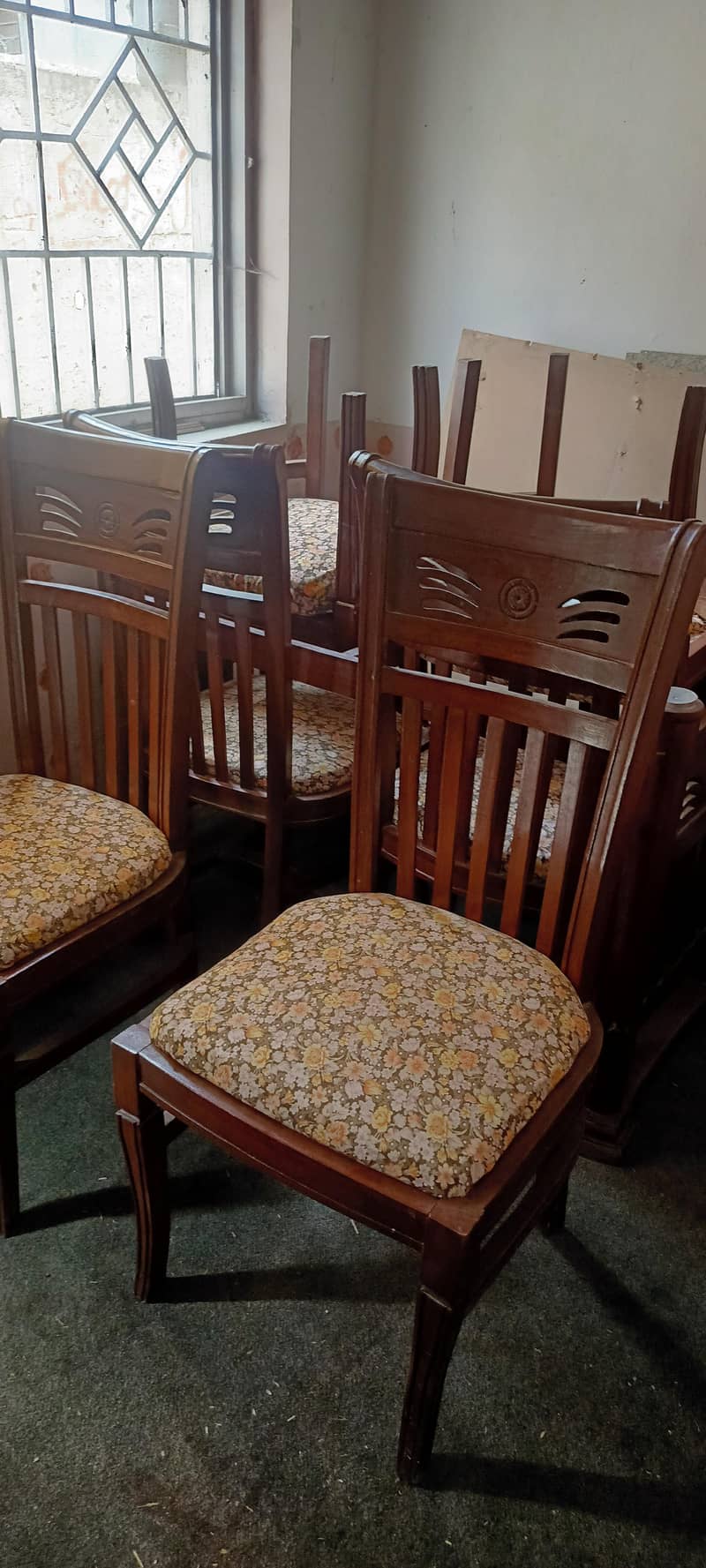 Dinning Table 5