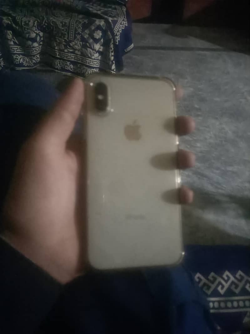 Apple iPhone X 5