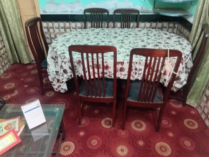 Dinning table 0