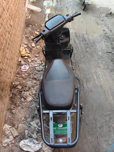 EVEE Gen Z Electric Scooty For Sale