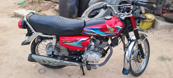 honda 125 lush condition  mechanical ok totally lamination horn active