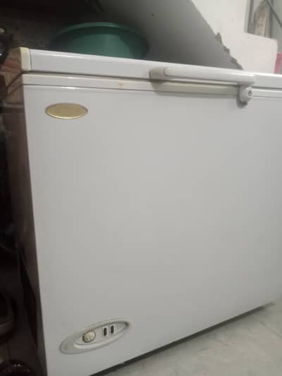 Deep freezer