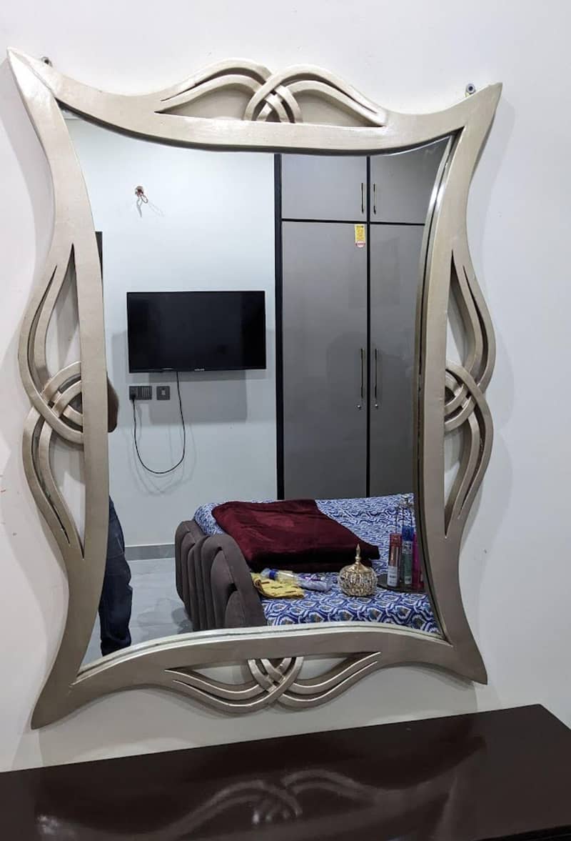 mirror with console 2
