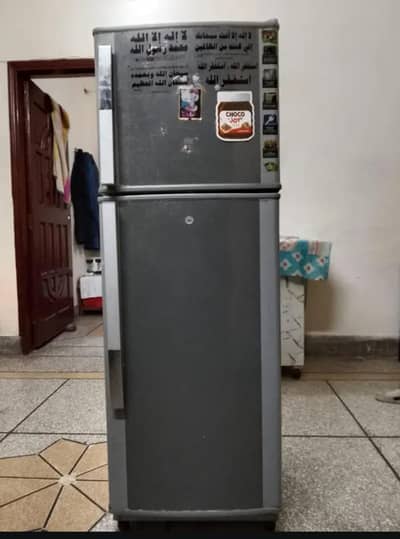 Dawlence Refrigenerator model :9144mm good condition