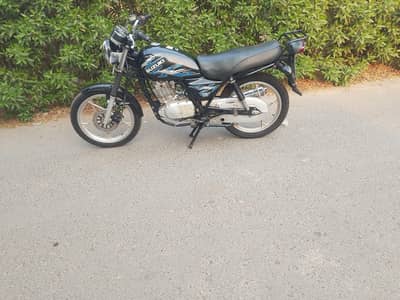 Suzuki gs 150 se 2021