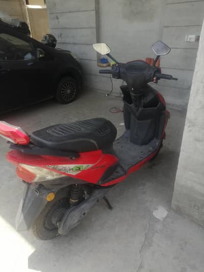 YJ Azadi Modal Scooty