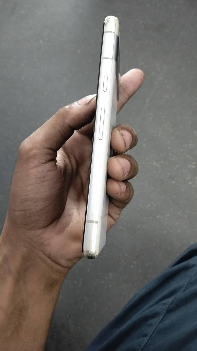 Google Pixel 7a 2