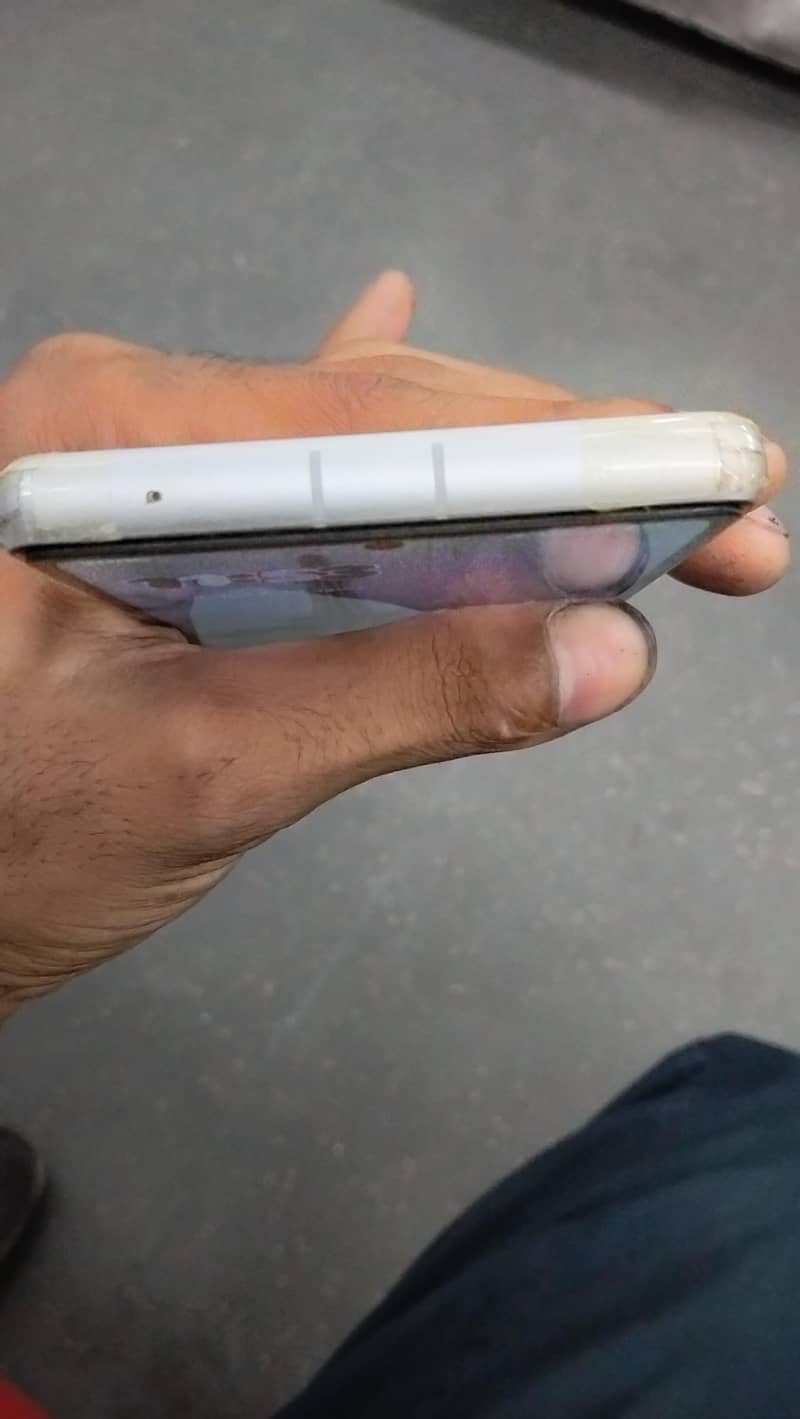 Google Pixel 7a 4