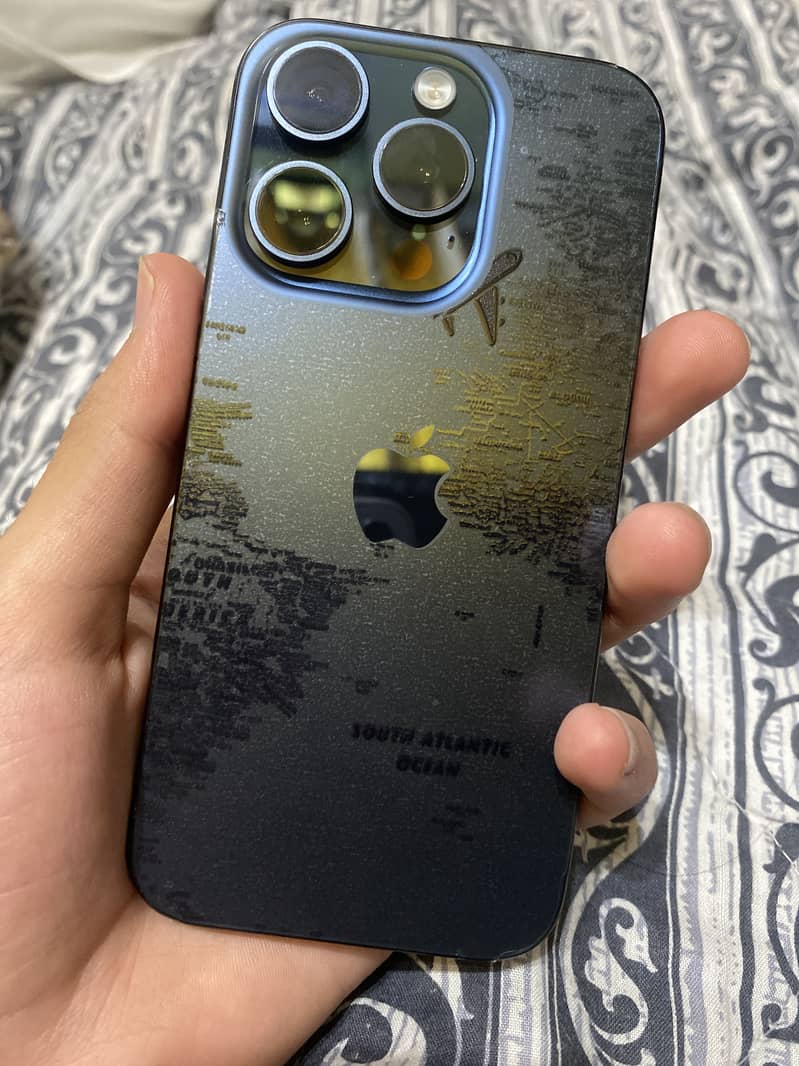 Apple iPhone 15 Pro 1
