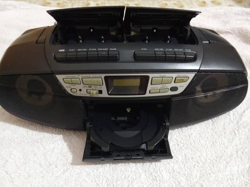 Panasonic CD Player. 1