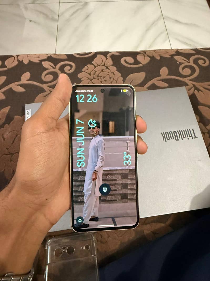 Google Pixel 8 1