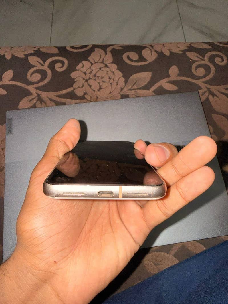 Google Pixel 8 2