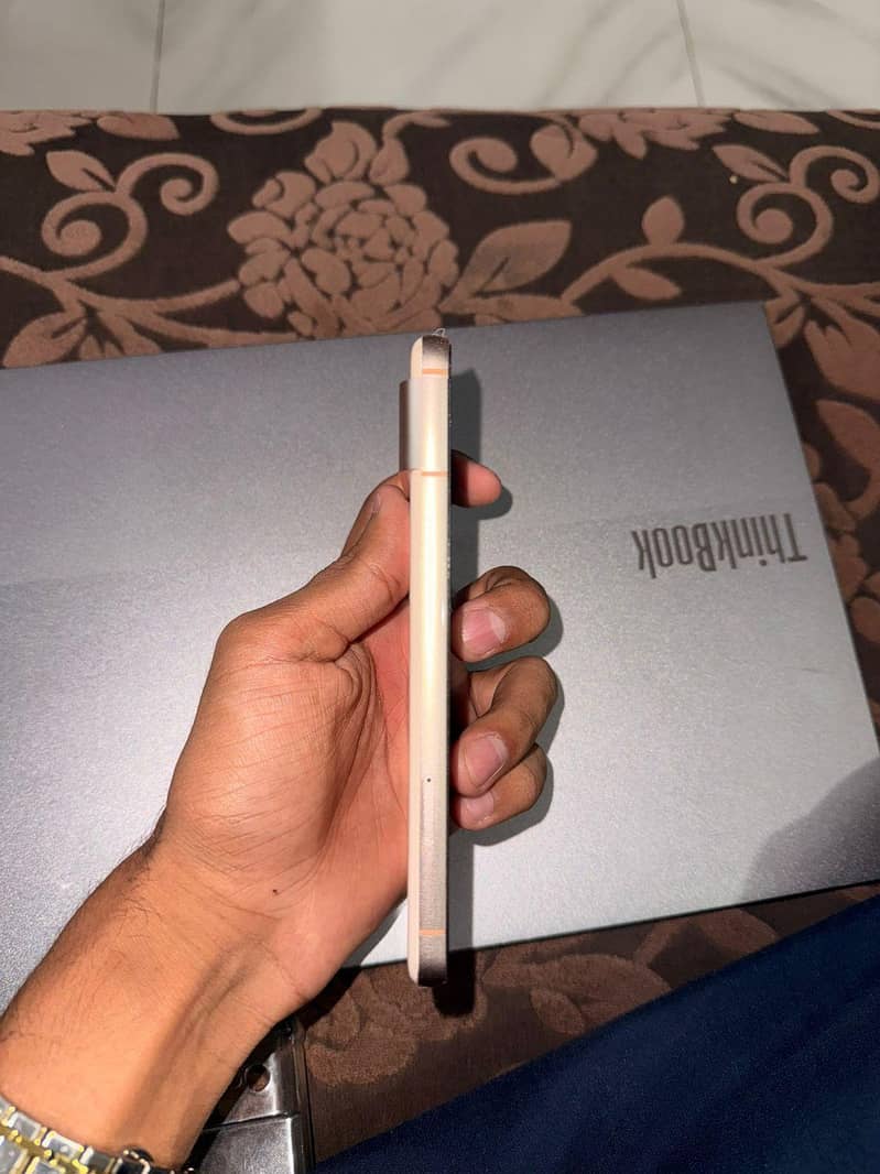 Google Pixel 8 3