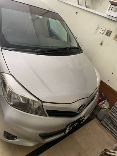 Toyota Vitz 2011