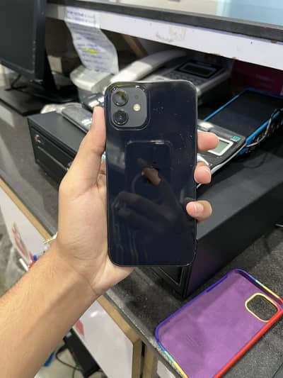 IPhone 12 factory unlock