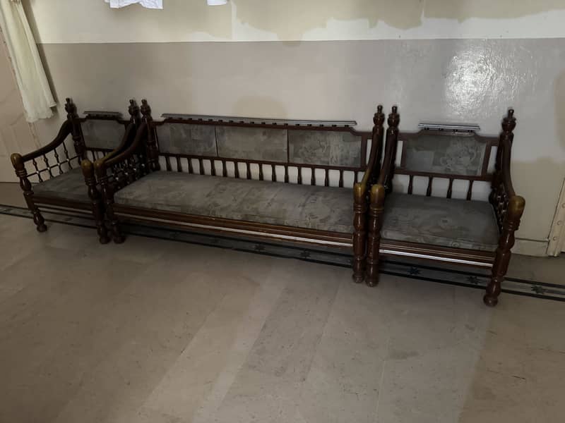 Sofa set with 3 table 0