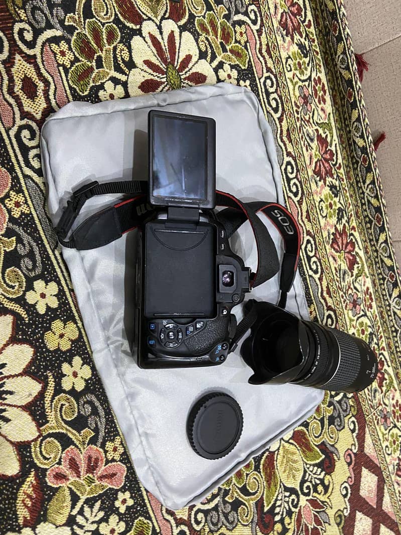 DSLR Camera 9