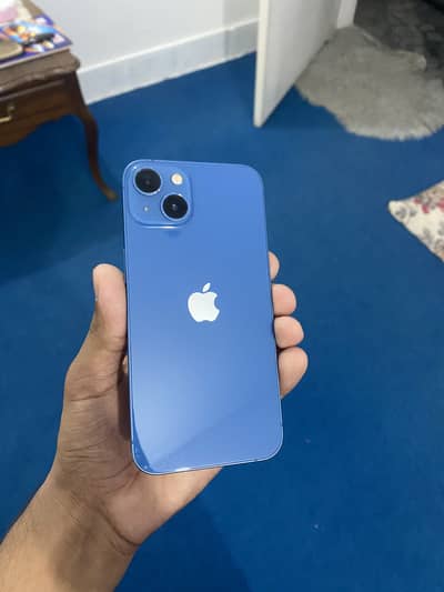 Apple iPhone 13