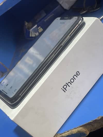 Apple iPhone XS