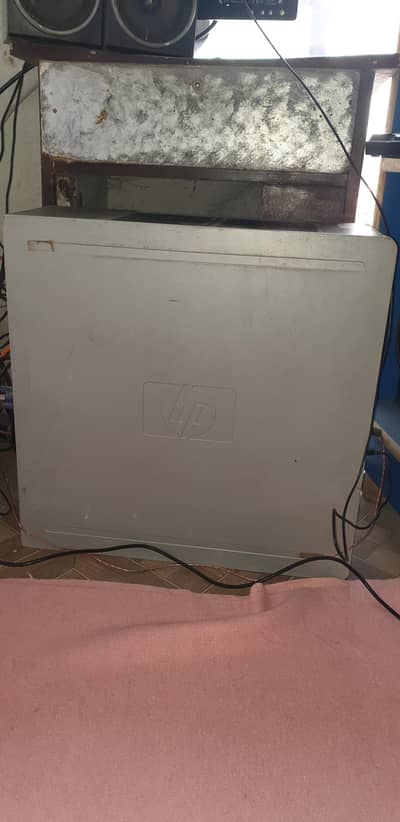 hp pc intel(R) core(tm) 2 quad cpu 9550@ 2.83GHz