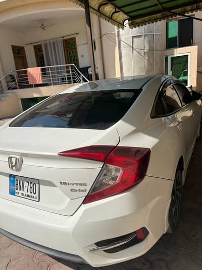 Honda Civic Oriel 2017