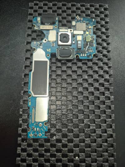 samsung S9 / S10 motherboards. . . .