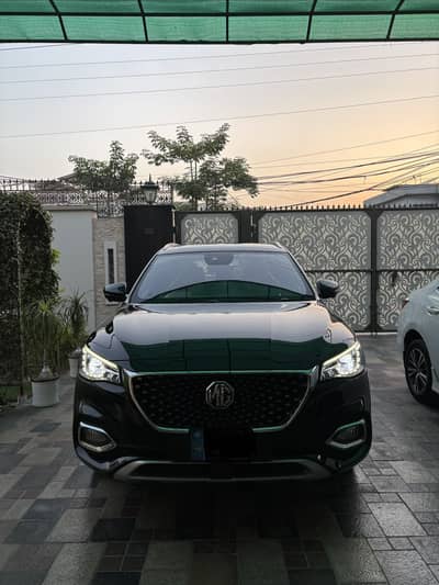 MG HS 2021