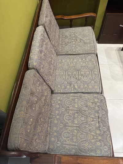 5 seater wooden sofa set 45000