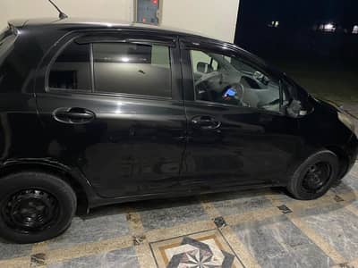 Toyota Vitz 2013
