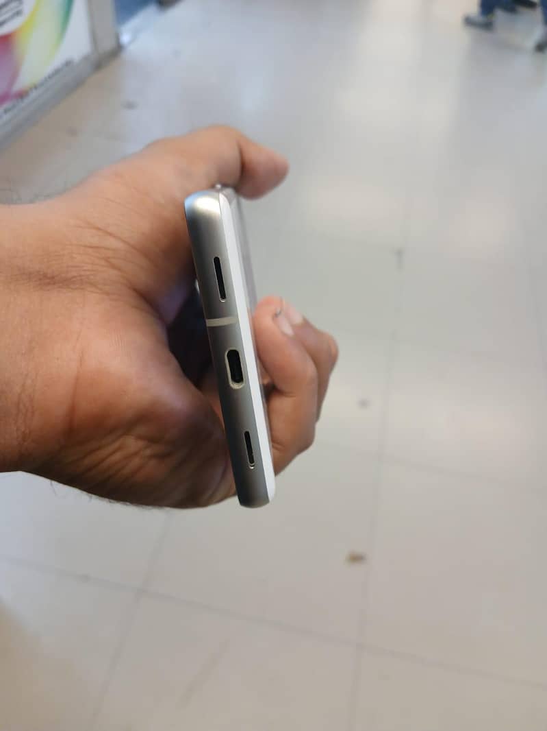 Google Pixel 7a 3