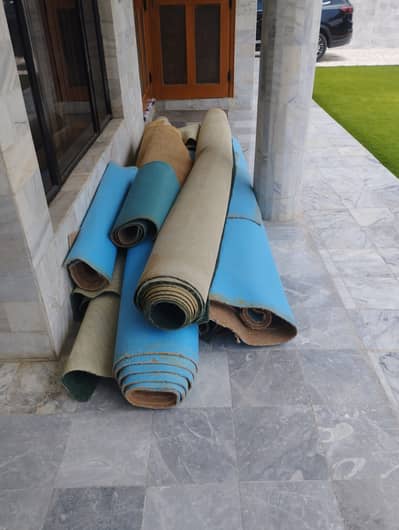 Used carpet  in different sizes
