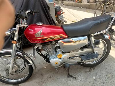 Honda 125 Self