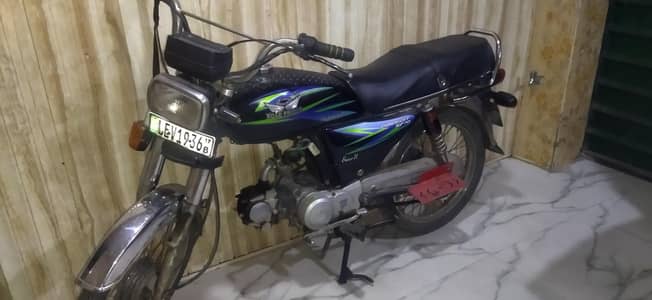 Road Prince CD 70 2017 Model – Original Documents – Urgent Sale
