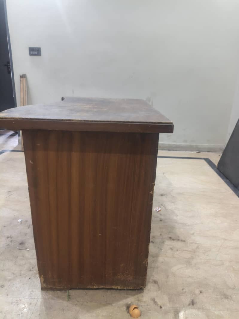 Office Table 3