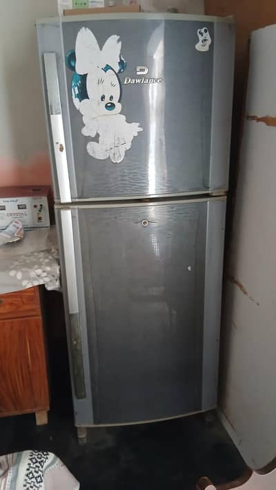 Dawlance Fridge | Medium Size