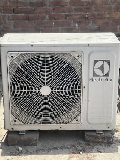 Electrolux. 1.5 ton. invertar