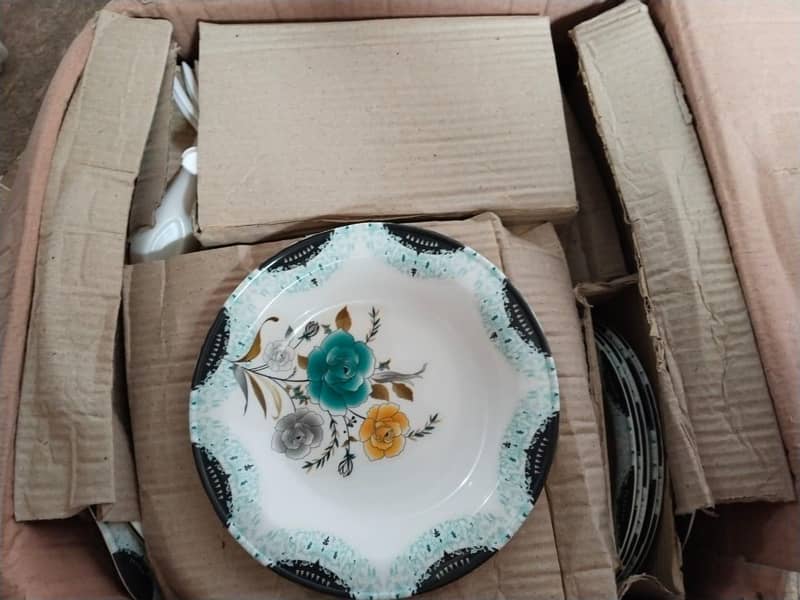dinner set plastic 1