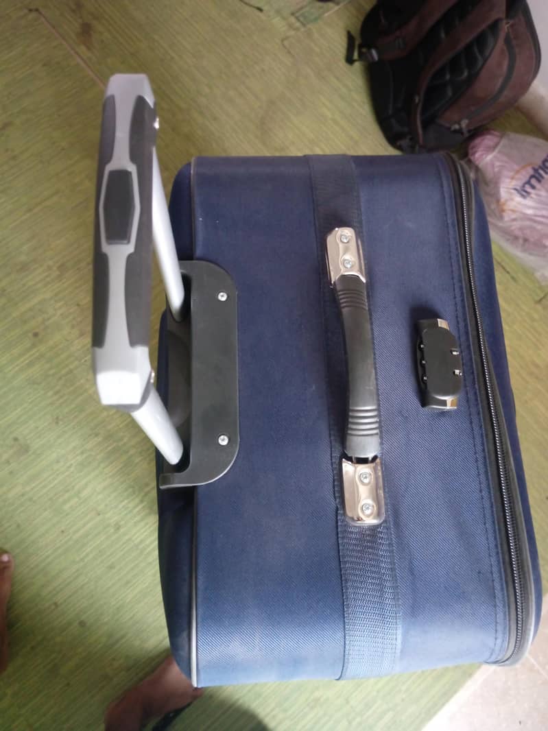 suitcase 0