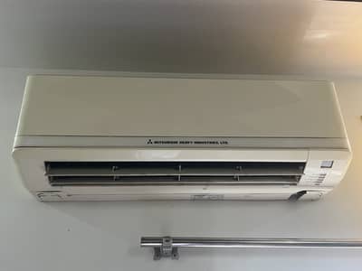 Mitsubishi 1.5 ton Ac full chill cooling