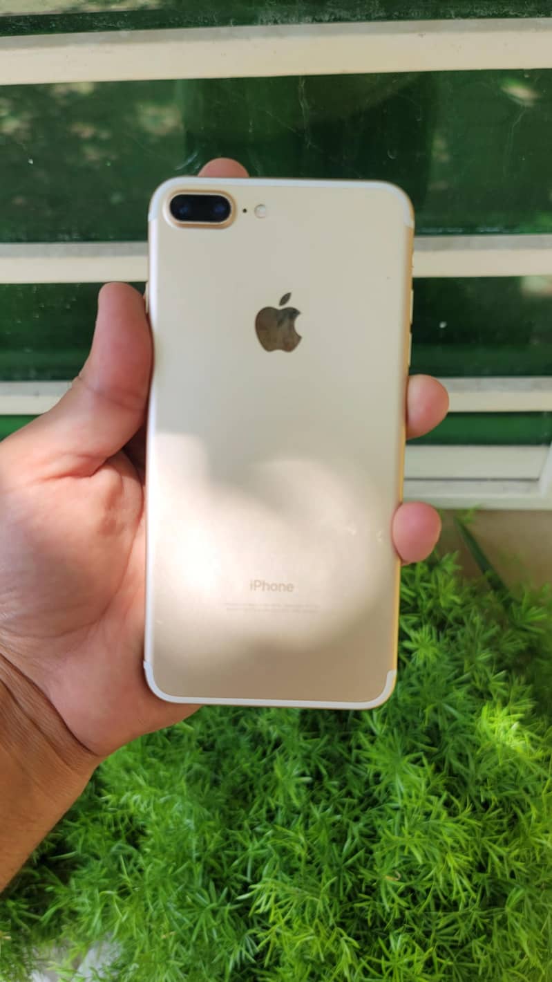 Apple iPhone 7 Plus 4