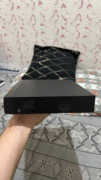 Hikvision DS-7104NI-Q1/M NVR