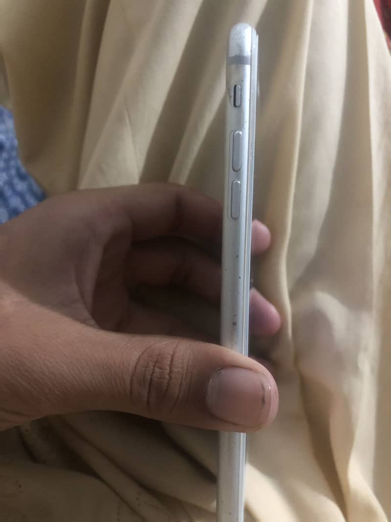 Apple iPhone 7 Plus 1