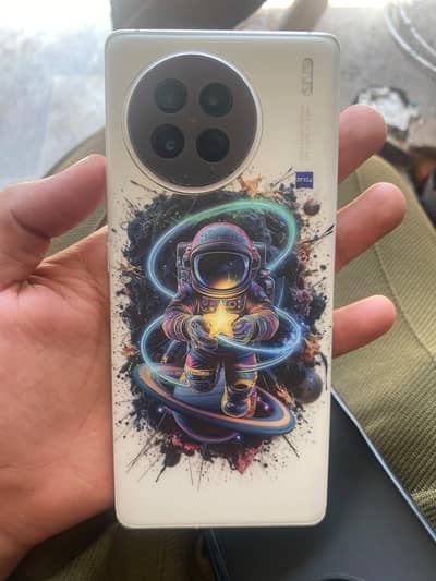 Vivo X90s