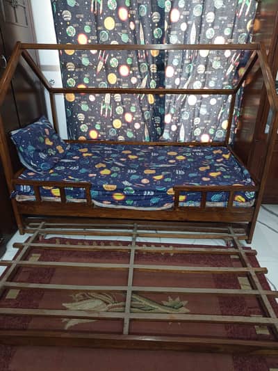 Kids wooden double bed ( Chiniot made) with one mattress. 03006049192
