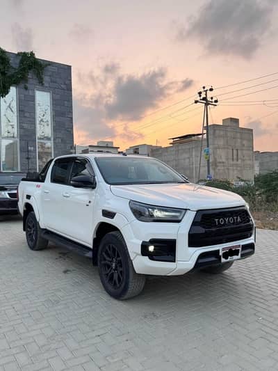 Toyota Hilux Revo GR-S